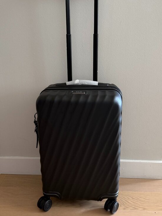Tumi Other - TUMI 19 Degree Expandable Carry-On – Black Textured